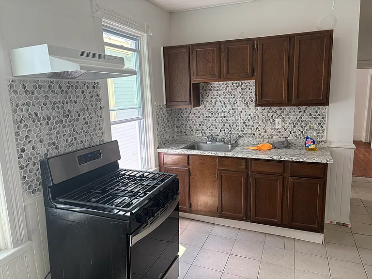 867 Eastern Ave — Photo 5