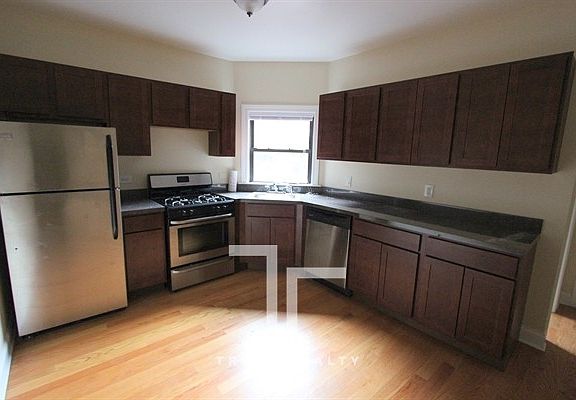 2nd image of 2900 N Mildred Ave #2902GE