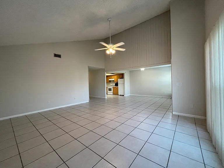 7247 Albany Rd — Photo 7