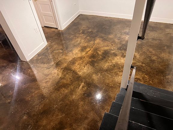 5th image of 1568 Vine St APT 3