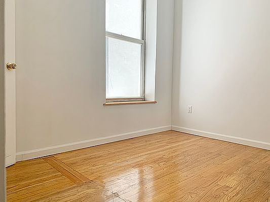 2nd image of 37 1/2 Allen St APT 4A