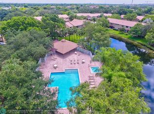 9010 Vineyard Lake Dr UNIT 9010, Fort Lauderdale, FL 33324