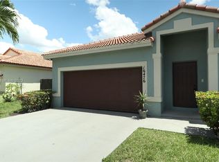 16476 SW 76th St, Miami, FL 33193