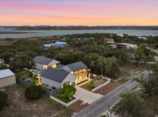 2551 Lakeshore Dr, Canyon Lake, TX 78133