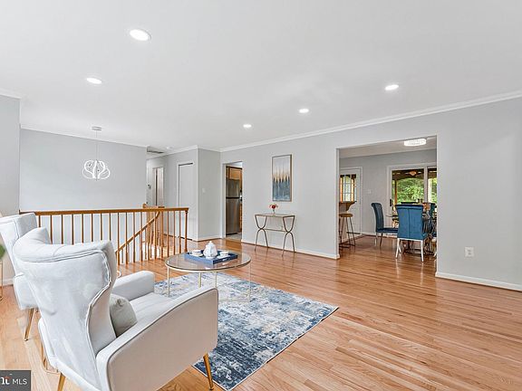 5th image of 3600 Hill St