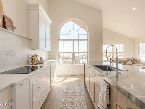 943 Swiss Oaks Dr, Midway, UT 84049