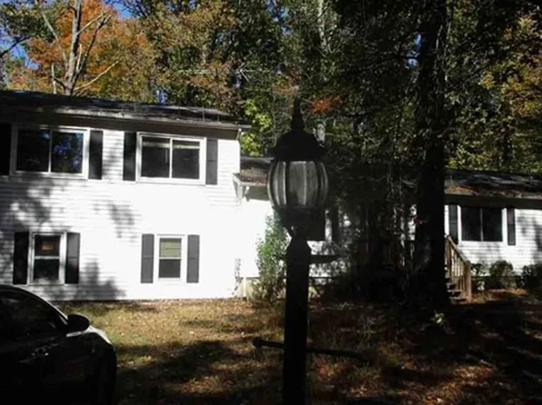 10505 Greenwood Dr, Spotsylvania, VA 22553