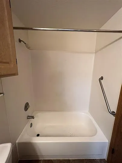 514 Maple Ave #101 — Photo 12