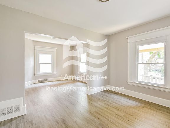 3-Dining Room