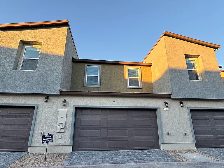 4842 Currant Ridge Ave — Photo 10