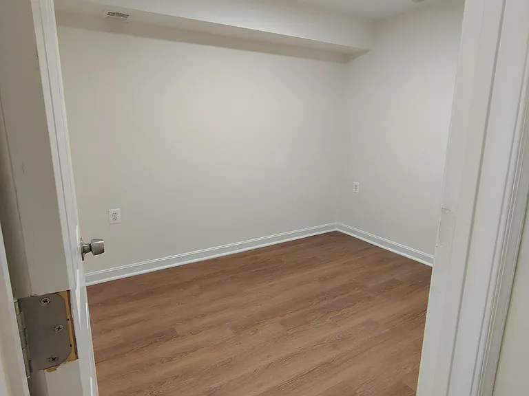 44030 Laceyville Ter — Photo 15