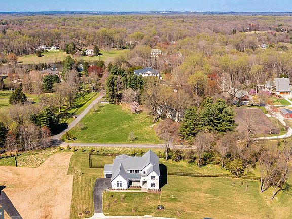 2nd image of 668 Stratford Hill Ct
