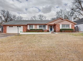 5909 S Marion Pl, Tulsa, OK 74135