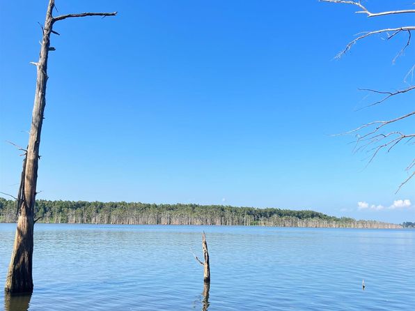 Lakeshore Rd, Woodville, MS 39669