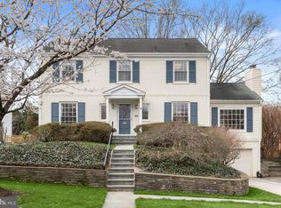 4716 Merivale Rd, Chevy Chase, MD 20815