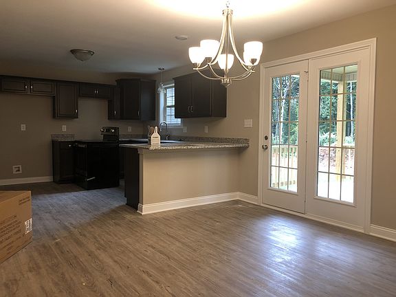 3rd image of 186 Glenstone Lot 186