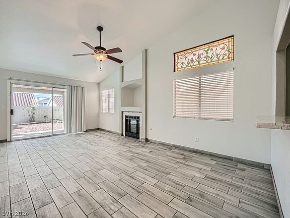 5th image of 2447 River Oaks Dr