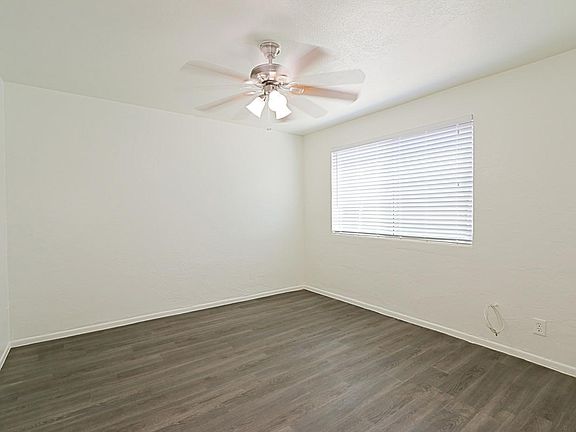 4th image of 2417 E Campbell Ave APT 7B