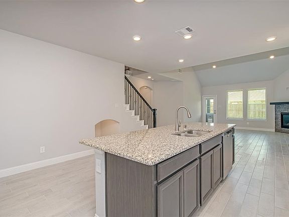3rd image of 1618 Cherington Ln