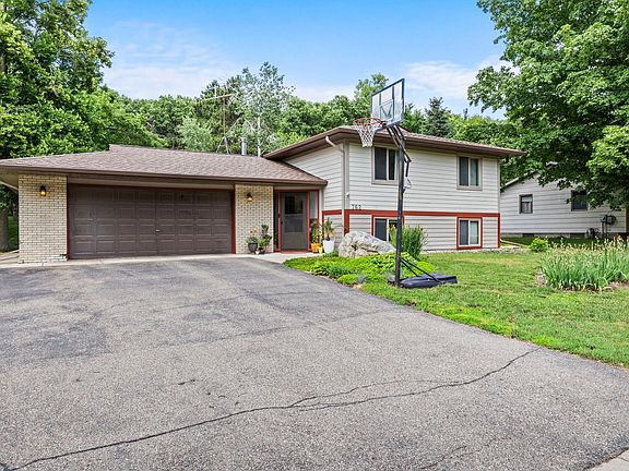 4th image of 762 Pioneer Rd
