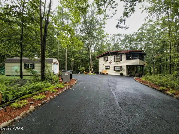 120 Bayberry Dr, Hawley, PA 18428