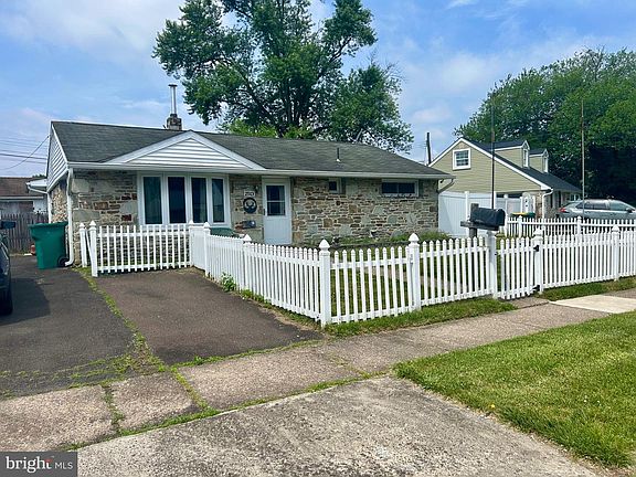 2nd image of 2513 Laurel Dr