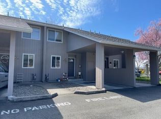 310 NE Terry Ln UNIT 2C, Grants Pass, OR 97526
