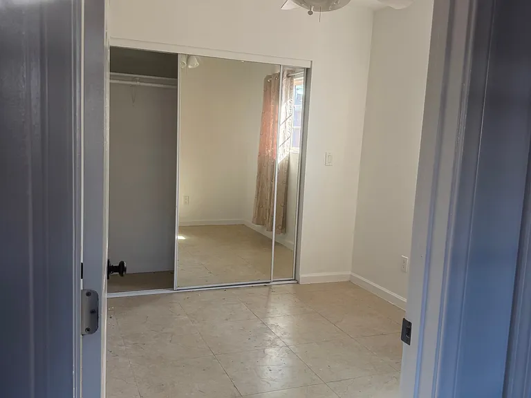 Raymond Ave — Photo 8