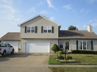 303 Pheasant Run Rd, Tuscola, IL 61953