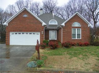2921 Woodington Dr, Winston Salem, NC 27103