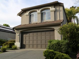 320 Glasgow Cir, Danville, CA 94526