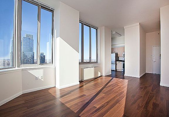 3rd image of 561 10th Ave Ph F