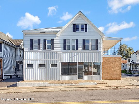 2nd image of 535 Green Ridge St