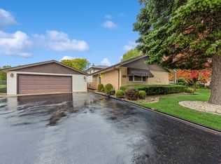 8552 Nashville Ave, Burbank, IL