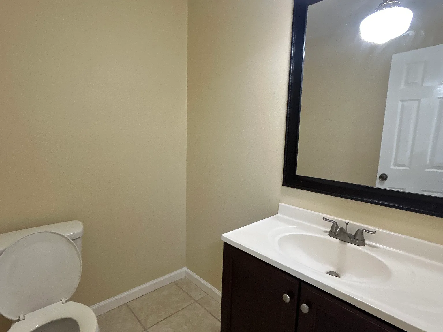 2 bed, 1.5 bath, 1104 sqft, $1,000 — Photo 4