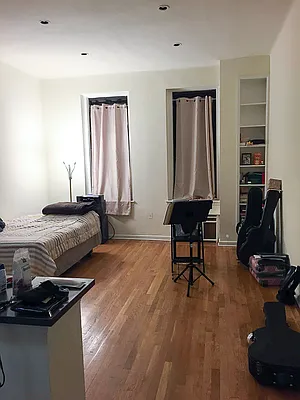 Rented by Francine Realty | media 7