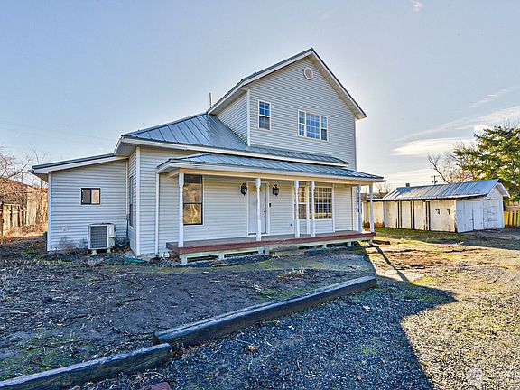 2nd image of 225 S D Street