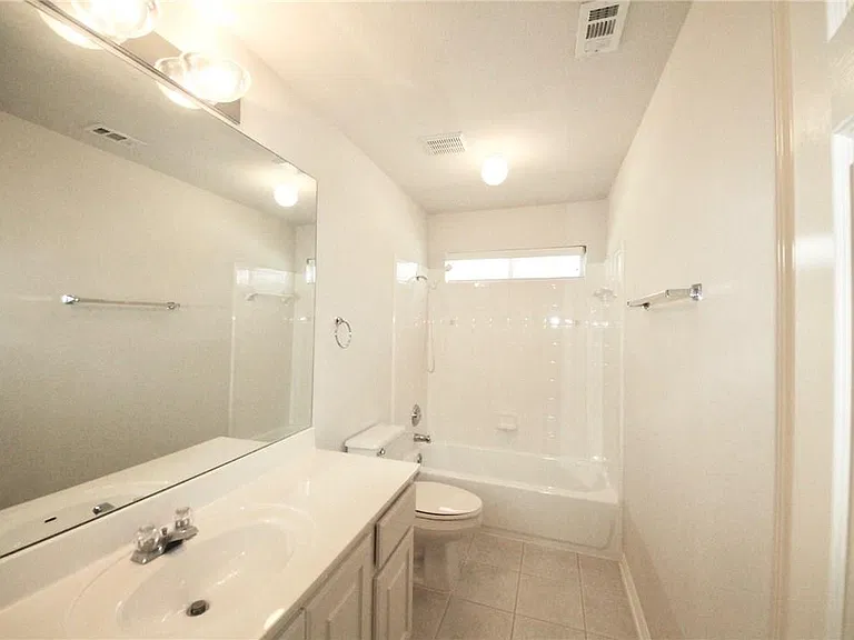 11109 Sandstone Trl — Photo 12