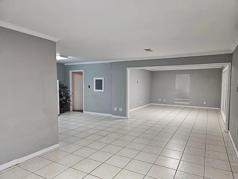4548 Schillinger Rd S — Photo 21