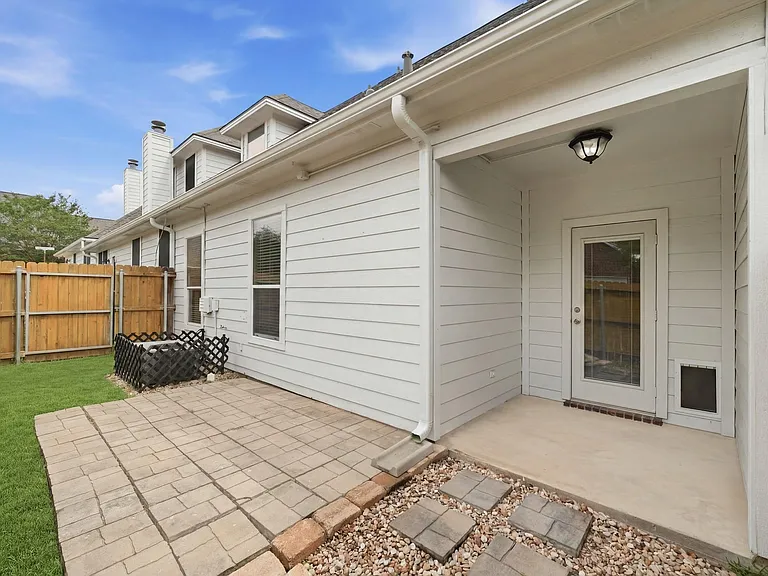 1612 Culture Ln — Photo 41