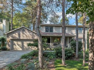 13196 White Pine Dr, Dewitt, MI 48820
