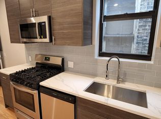3915 W Schubert Ave APT 2R, Chicago, IL 60647