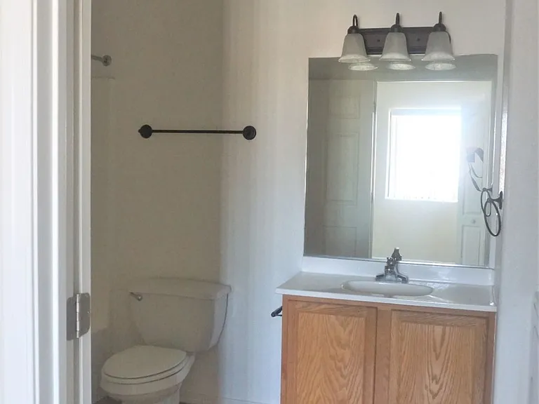 4410 Buena Loma Way #D — Photo 25