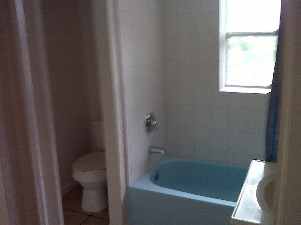 2nd image of 332 S Woodland Blvd #B