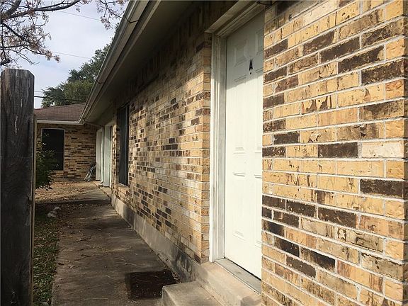 3rd image of 2200 Granberry Dr #A