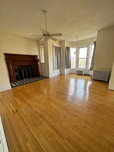 737 East Ave Photo 1