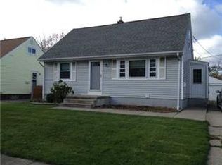 16 Kathleen Dr, Cheektowaga, NY 14225