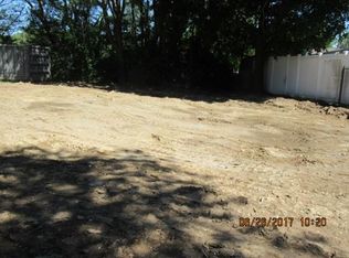 611 South St, Holbrook, MA 02343