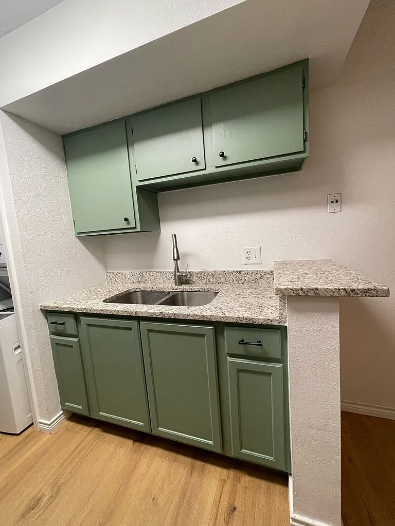 1 bed, 1.0 bath, 488 sqft, $1,300 — Photo 4