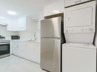 16792 18b Ave #1A, Surrey, BC V3Z 1A2